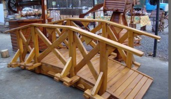 Мостик деревянный 0001