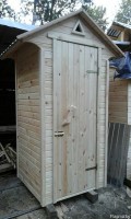 Туалет деревянный из дерева для дачи 0028