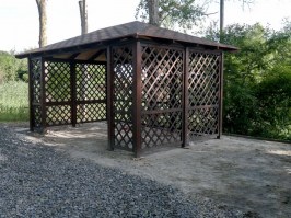 Беседка из дерева с перголами 1092