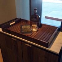 Поднос из дерева ручной работы 0023