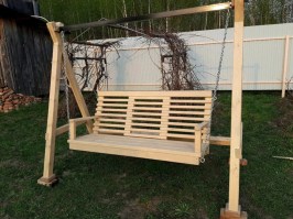 Качели садовые из массива сосны 0042