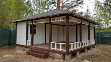 Деревянная садовая беседка с хозблоком 1044