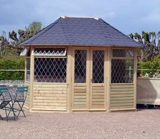 Беседка деревянная садовая застекленная 0582