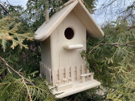 Скворечник с клумбой 0041