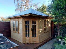 Квадратная застекленная беседка 1124