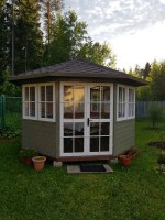 Беседка деревянная закрытая,застекленная 0890