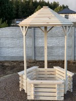 Колодец декоративный из дерева 0012