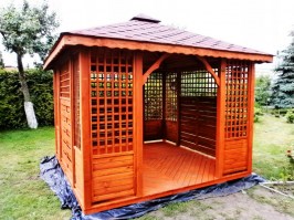 Беседка садовая из дерева квадратной формы 0485