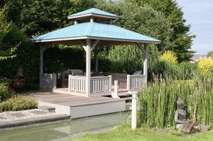 Беседка деревянная садовая 0587