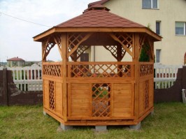 Деревянная беседка шестигранная 0474