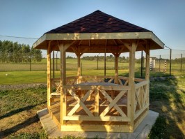 Деревянная беседка шестигранная 0154