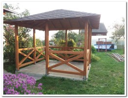 Квадратная беседка из дерева 0176