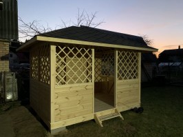 Деревянная садовая беседка 0180