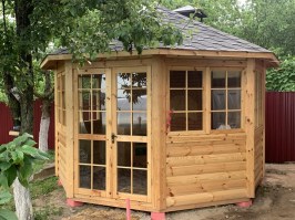 Беседка застекленная закрытая. 0184