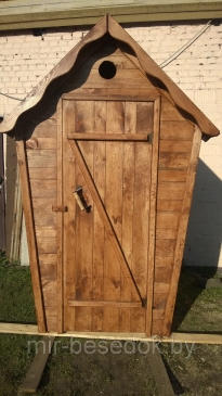 Туалет деревянный 0012