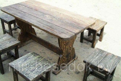 Комплект мебели из дерева стол и 6 табуреток под старину 0002